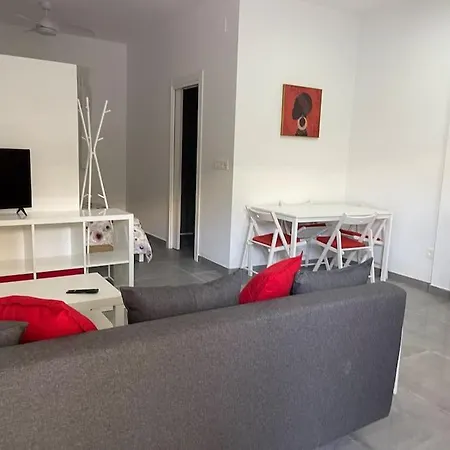 Marina Estudio דירה טורמולינוס